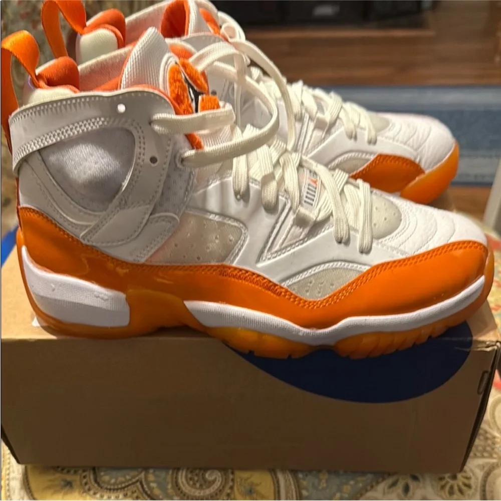 Nike Jordan Women’s Jumpman Sz 8‎